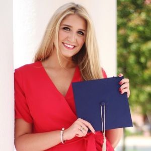 Meet your Posher, Victoria